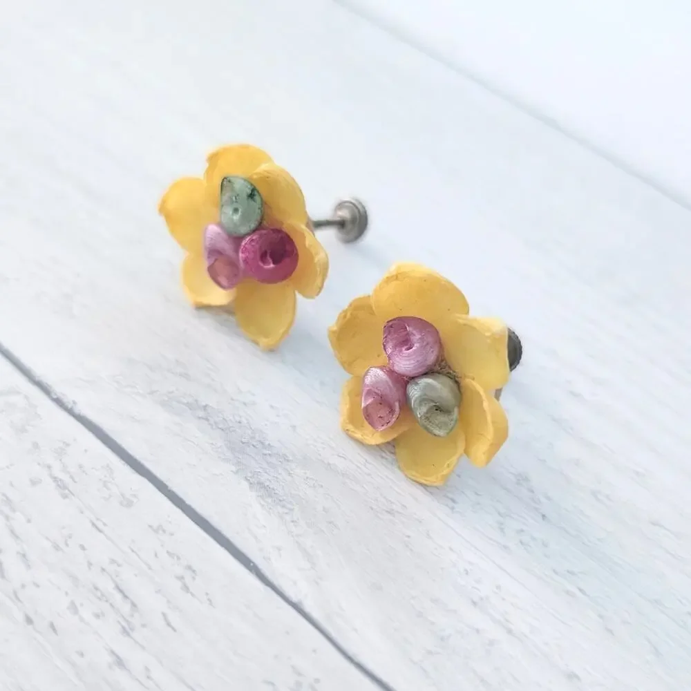 Vintage Screw On Earrings Yellow Flower? - Fair Condition